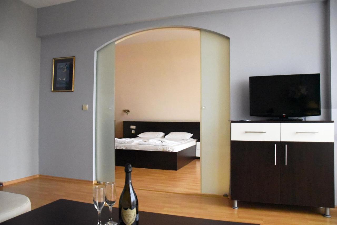 Aparthotel Vris Tsarevo Exterior photo